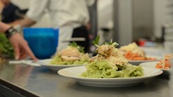 飲食 - 5本収録