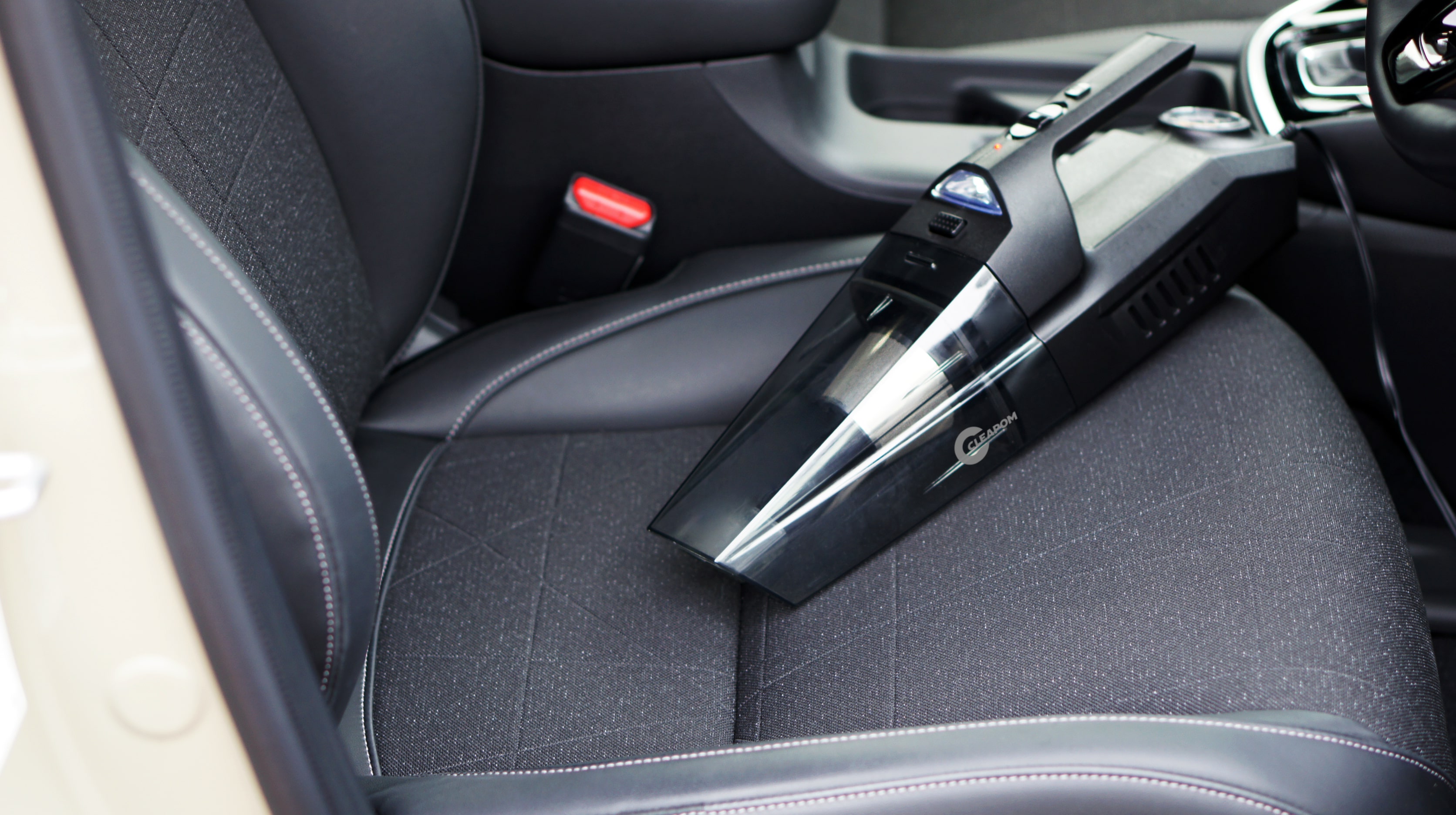 コンパクトかつパワフルなカークリーナー