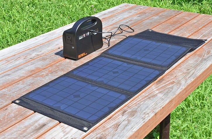 ポータブル電源を淳伝している様子