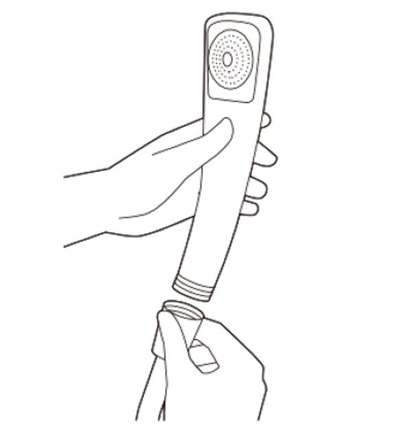 1.ご自宅のシャワーヘッドをホースから取り外します