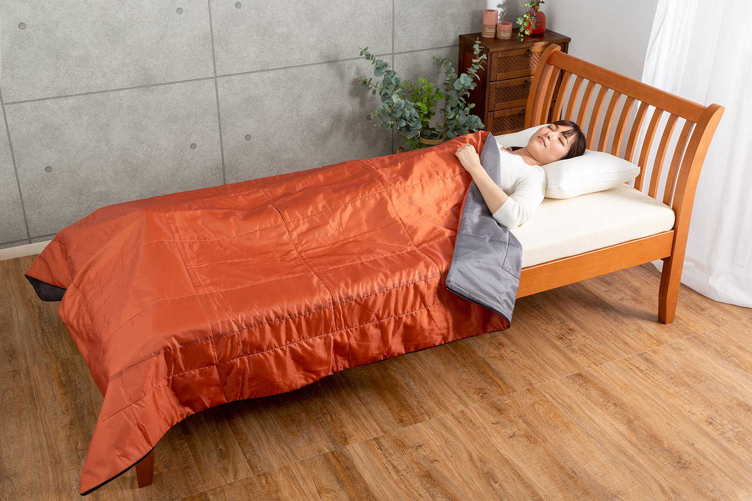 ⑤ 広げれば掛布団に変身。