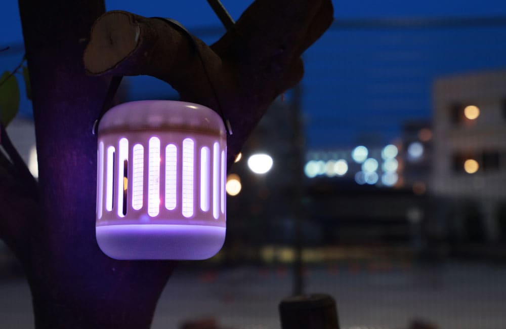 電撃殺虫