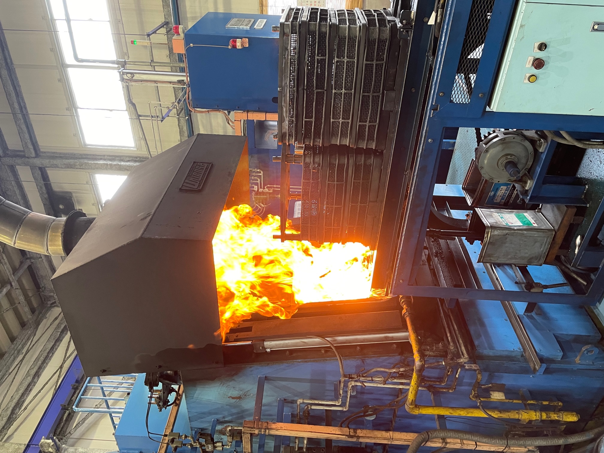 特殊浸炭鋼を使用