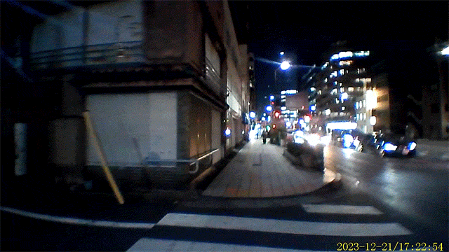 夜間走行（リアカメラ）