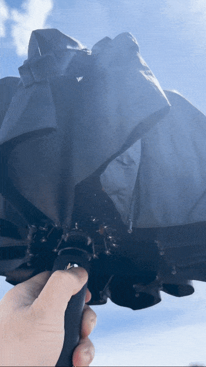 0.5秒で自動開閉できる