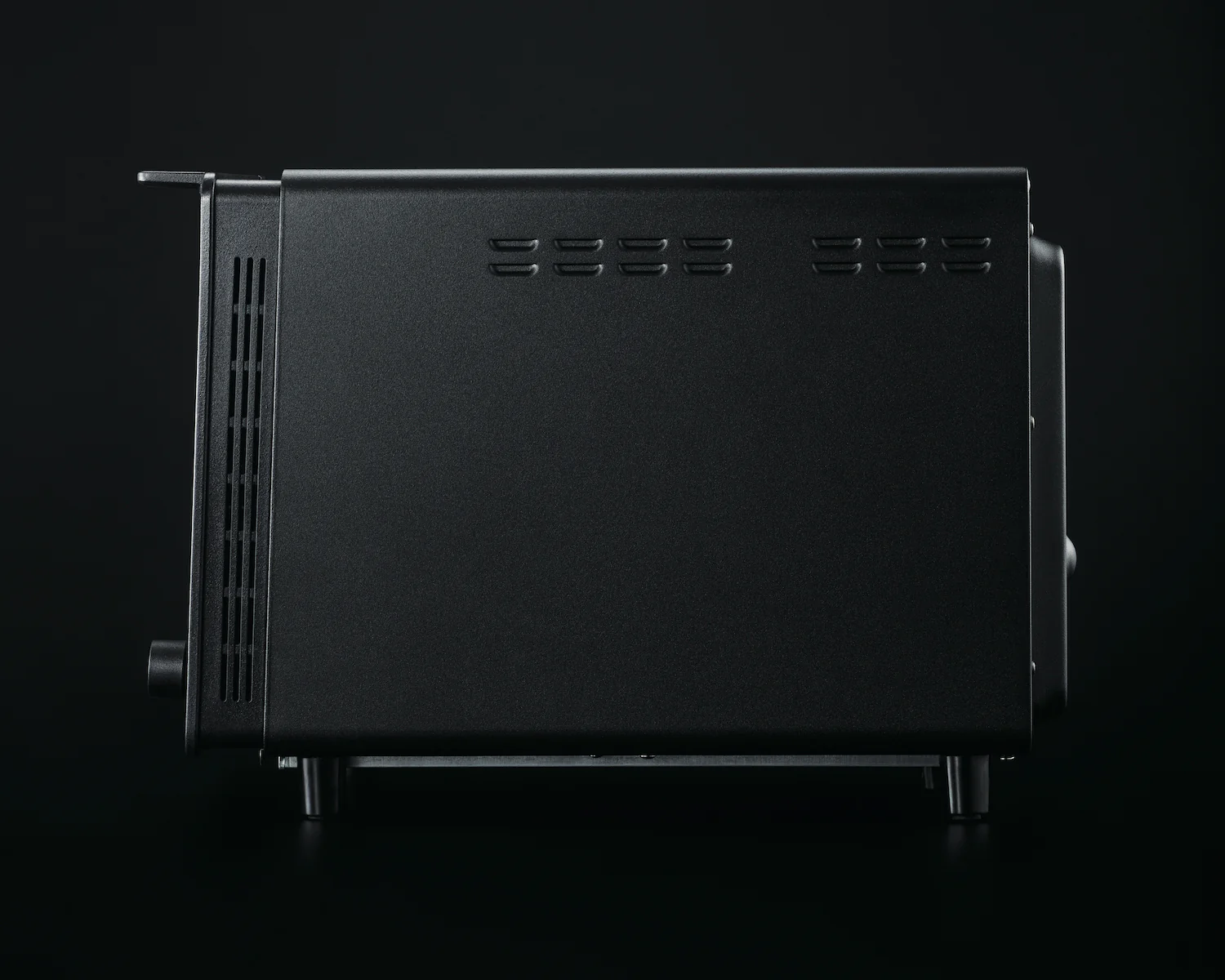 窯からヒントを得た、熱を逃さない構造。