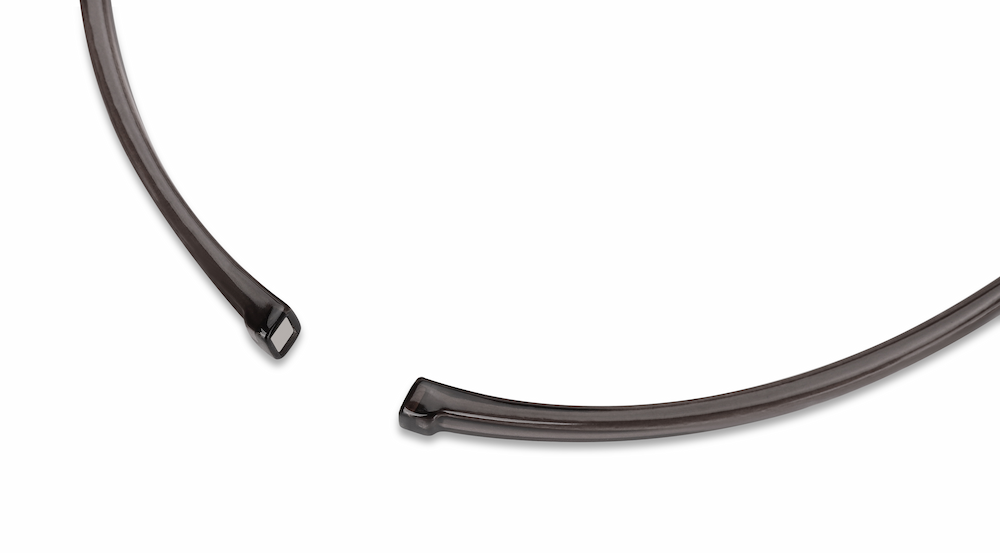 マグネット式で脱着簡単