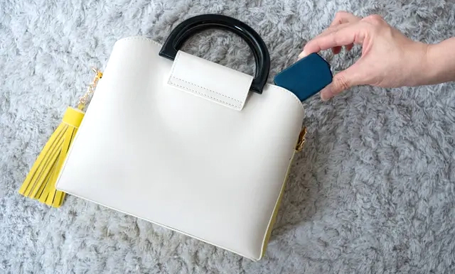 持ち運びに便利