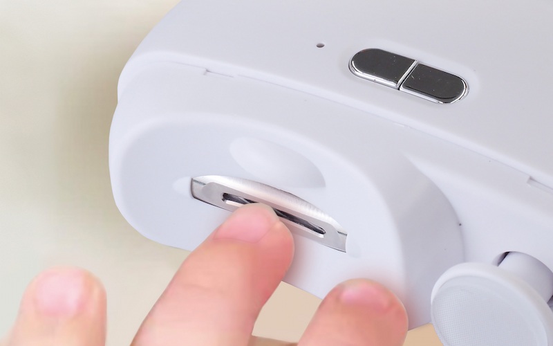 LEDライトを搭載