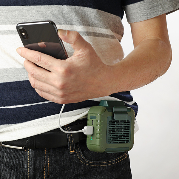 大容量バッテリー内蔵、モバイルバッテリーとしても使える