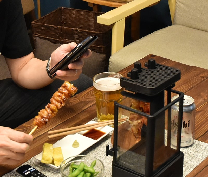 自動回転グリルで自動調理。