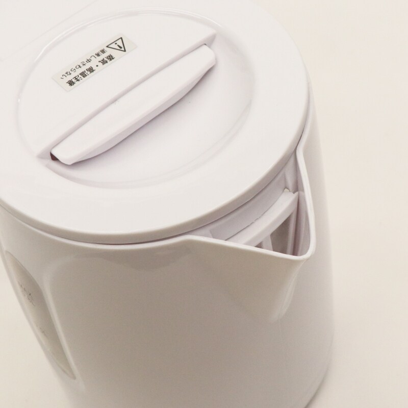 コーヒー約6カップ分まで沸かせるコンパクトタイプ