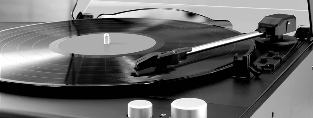 聞きやすいノスタルジックなサウンド