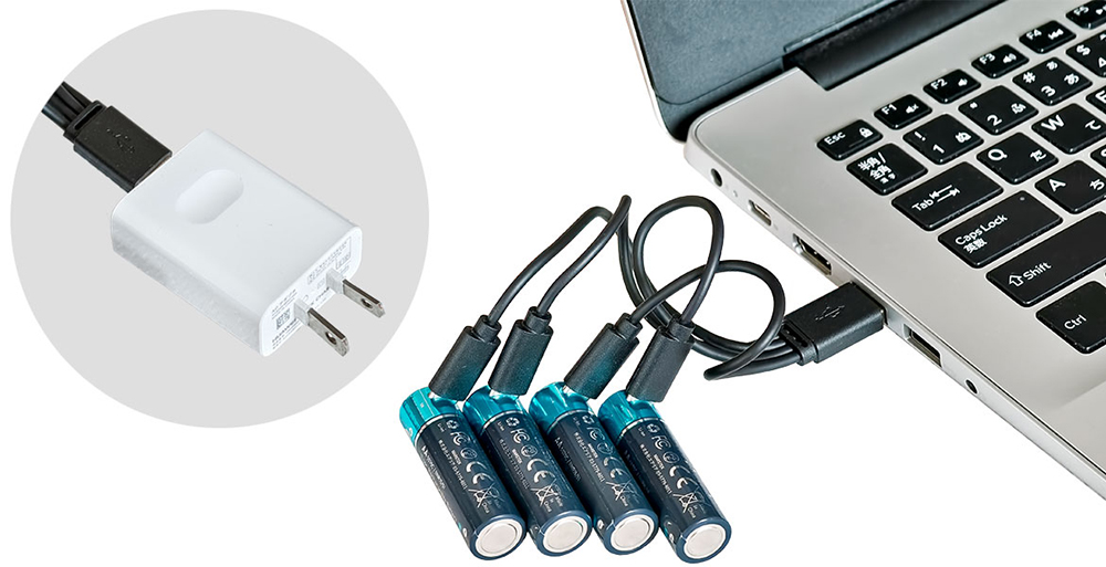 USBケーブルで簡単に充電便利なケーブルも付属