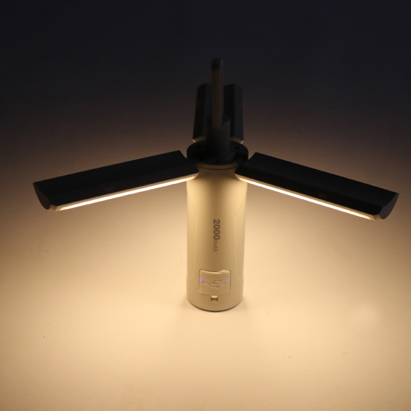 マルチ4WAYライト｜ソースネクスト