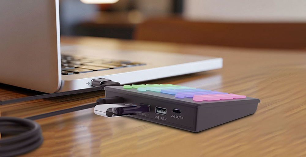 USBハブ機能も搭載