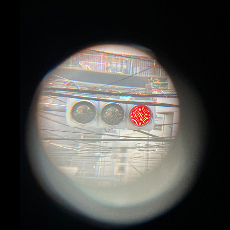 コンパクトでもしっかりズームできる