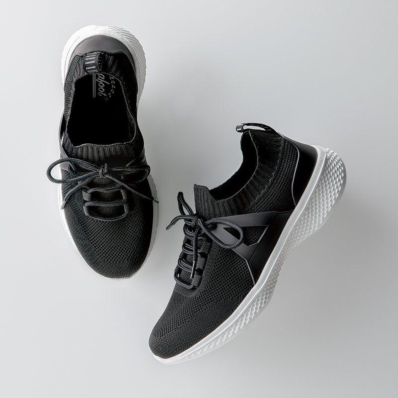 医学博士監修の、疲れ知らずスニーカー