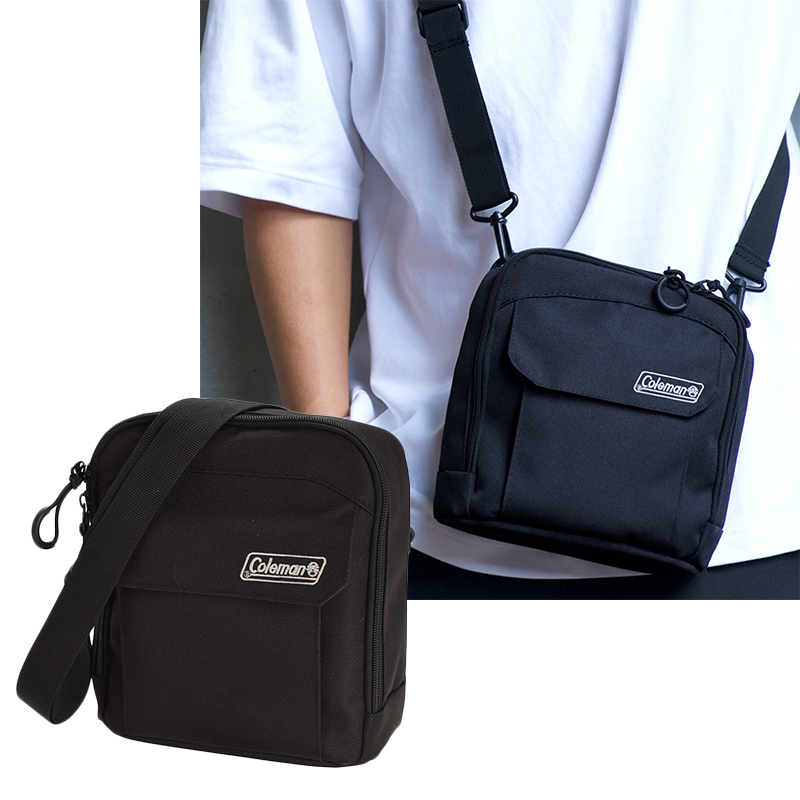 スクエアフォルムに機能を詰め込んだショルダー