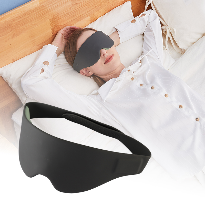 やわらかな着け心地と温もりで、毎日の目元ケアをもっと手軽に